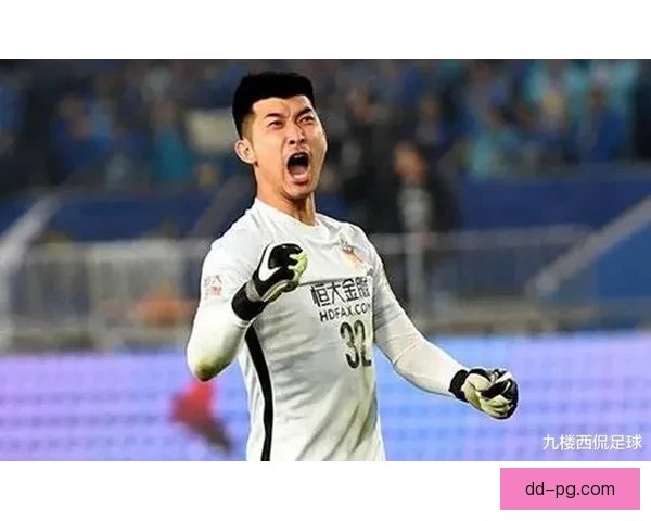 刘殿座门前屡献神扑成传奇足坛话题如何看待其背后深层次的原因与影响