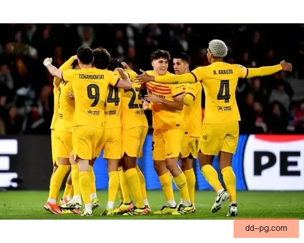 巴萨官方宣布将在美巡赛期间推出经典复古球衣引发球迷热议